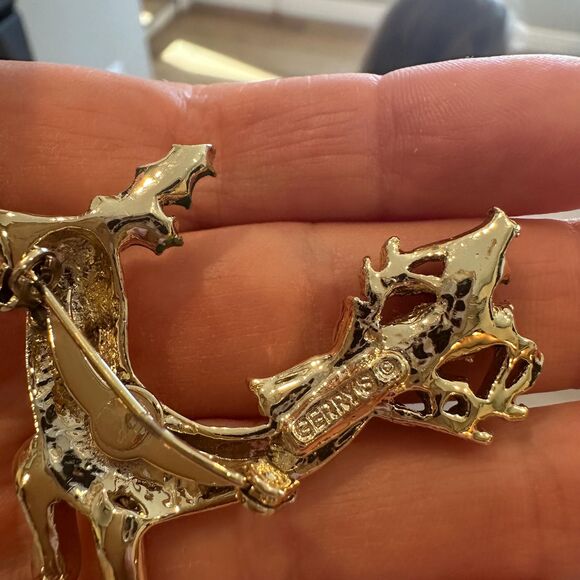 Vintage Gerry’s Gold Reindeer Enamel Rhinestone Brooch Pin Christmas Jewely - Picture 3 of 3